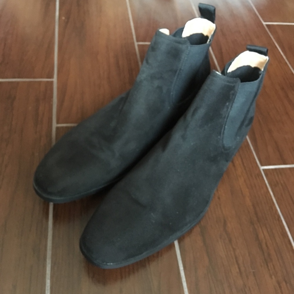 Men’s H&M black faux suede shoes